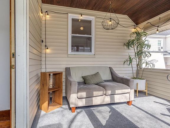 4th image of 48 Beacon St