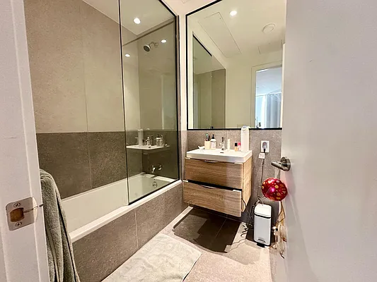 Rented by TorsX Inc | media 17