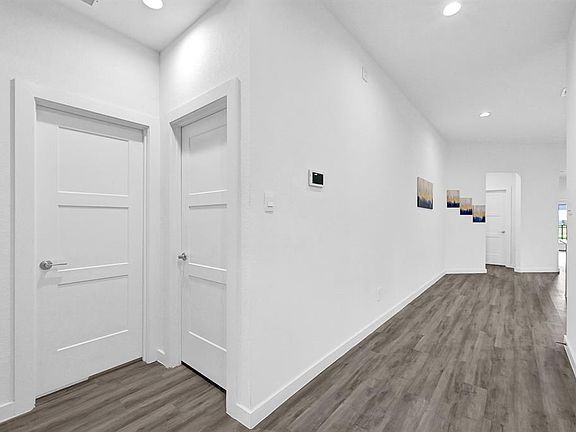 2nd image of 3216 Voda Bend Dr