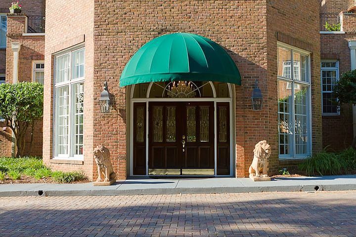 ANSLEY TERRACE CONDOMINIUMS IN BEAUTIFUL ANSLEY PARK IN MIDTOWN ATLANTA