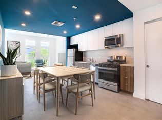 152 N Rampart Blvd #204, Los Angeles, CA 90026
