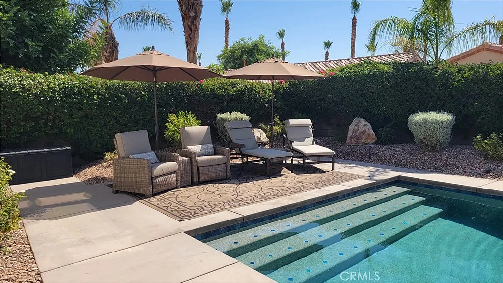 3 bed, 2.5 bath, 2332 sqft, $5,500 — Photo 3