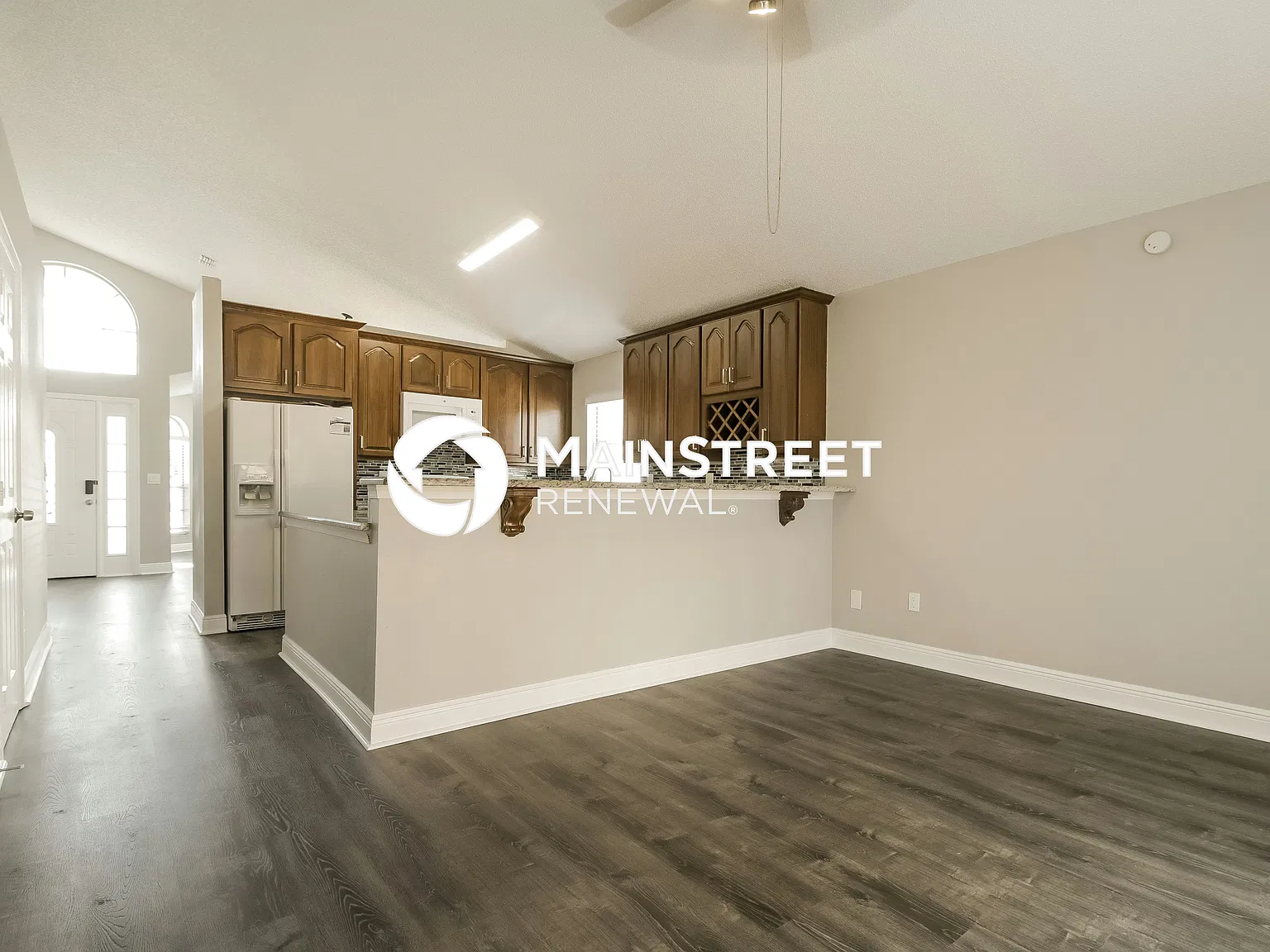 1023 Bartlett Ct — Photo 4