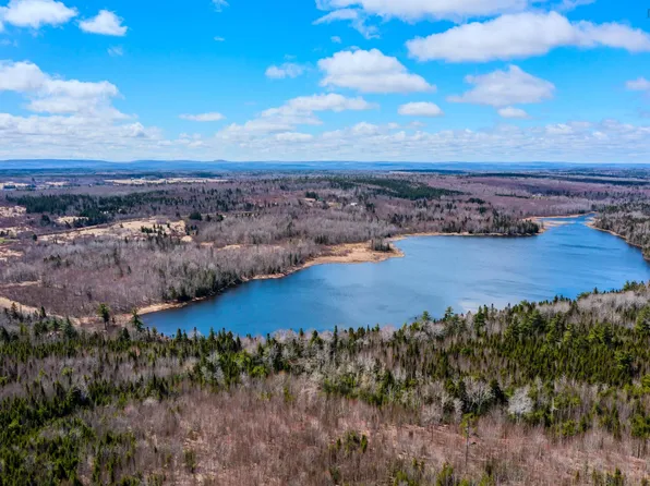 24 Hansford Rd, Cumberland, NS B0M 1P0