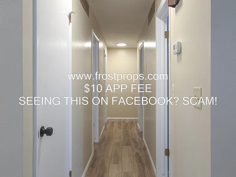 1310 Whitney Ln — Photo 12