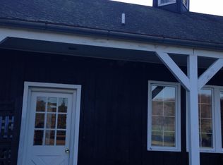 6841 Blantyre Rd, Warrenton, VA 20187