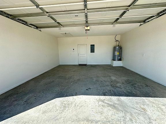 4th image of 704-706 Sugar Mill Ct #3B-2Ba-1578Sqft