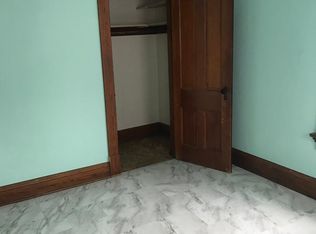 140 5th Ave, Moline, IL 61265