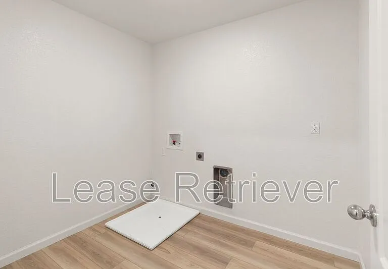 3443 Coltrane Way — Photo 33