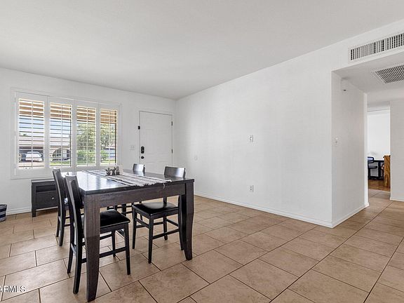 3rd image of 3709 W GROVERS Avenue