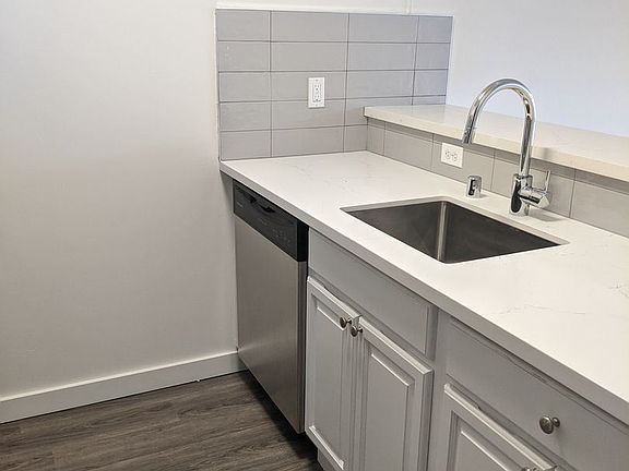 3rd image of 449 15th Ave APT 202