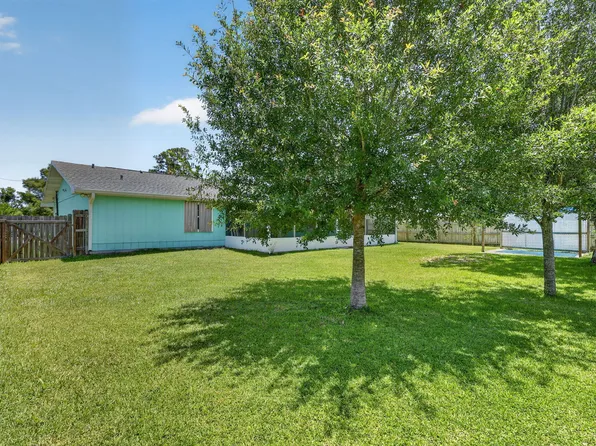 5909 Spruce Drive, Fort Pierce, FL 34982