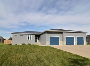 4871 Abby Way, Moorhead, MN 56560