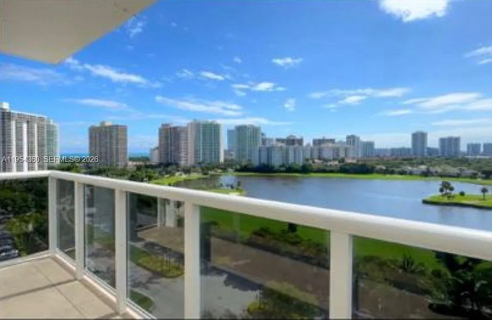 2 bed, 1050 sqft, $2,650 — Photo 1