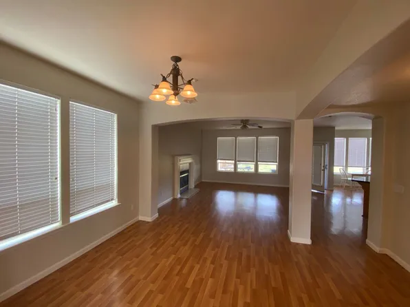 906 Wallace Dr, Woodland, CA 95776