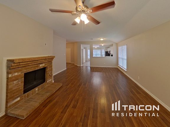 3rd image of 4977 Kingfisher Ln