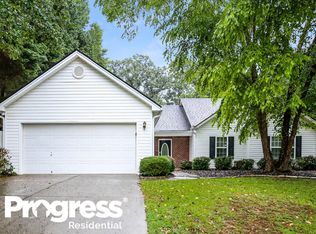 960 Oak Valley Rd, Dacula, GA 30019