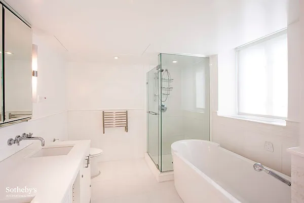 Rented by Sotheby's International Realty | media 29