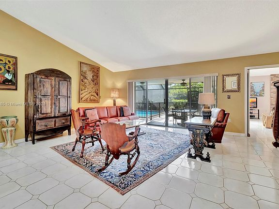 5th image of 8240 SW 192nd St