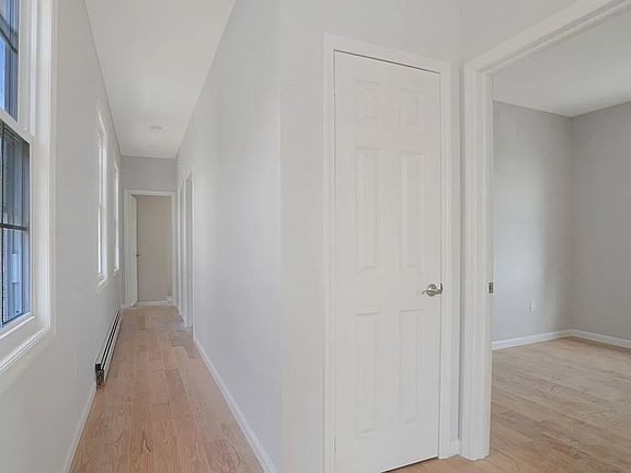 2nd image of 1614 Stadium Ave Floor 2