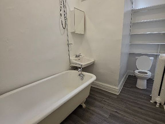 4th image of 751 8th St SE APT 3
