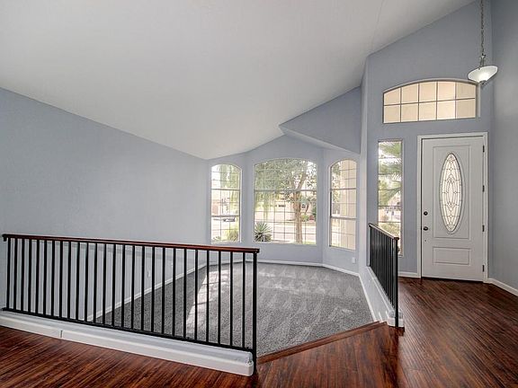 5th image of 1882 W Spruce Dr