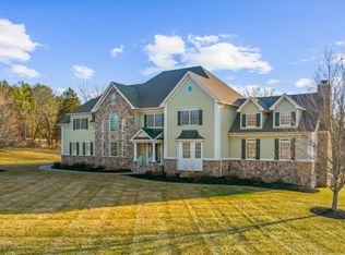 4 Steinbeck Ct, Alexandria Twp., NJ 08848