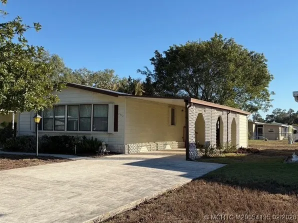 2592 SW Thunderbird Trl, Stuart, FL 34997