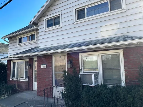 958 E Drinker St, Dunmore, PA 18512