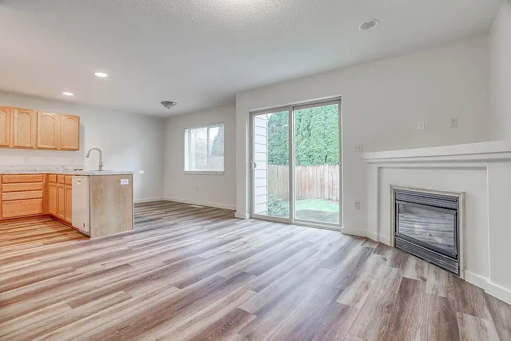 Roberts Court Townhomes — Photo 4