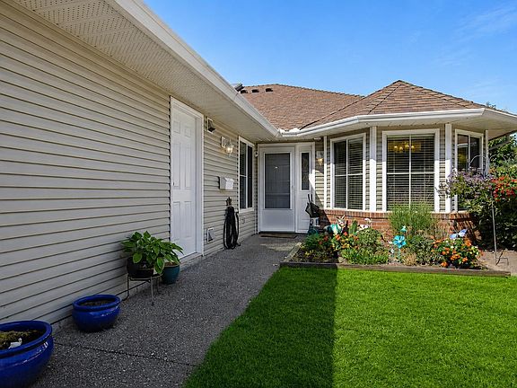 4th image of 1973 Winfield Dr #19