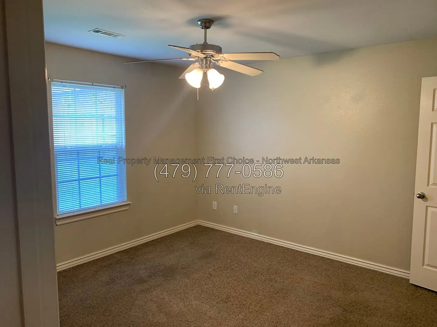 3 bed, 2.0 bath, 1300 sqft, $1,150 — Photo 3