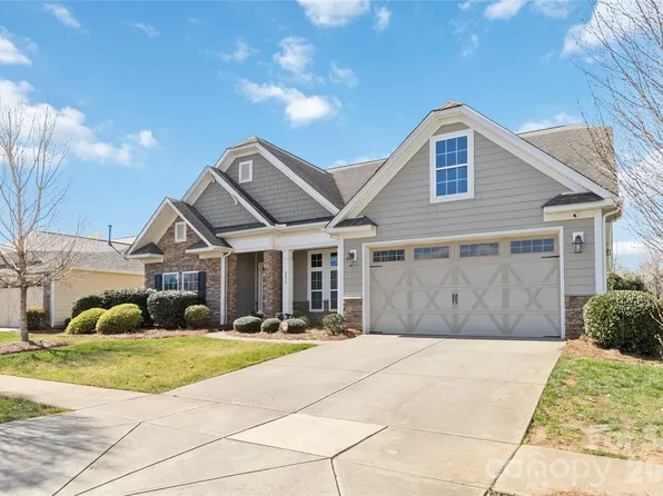 8830 Artesa Mill Ln, Charlotte, NC 28214