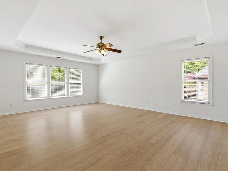 1702 Clay Brooke Ct SE — Photo 7