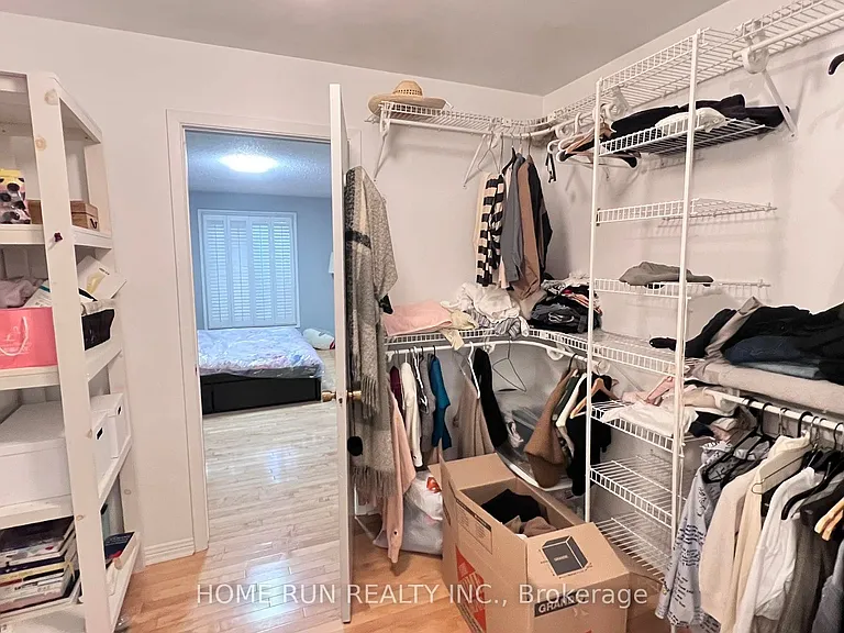 960 Cahill Dr W — Photo 17