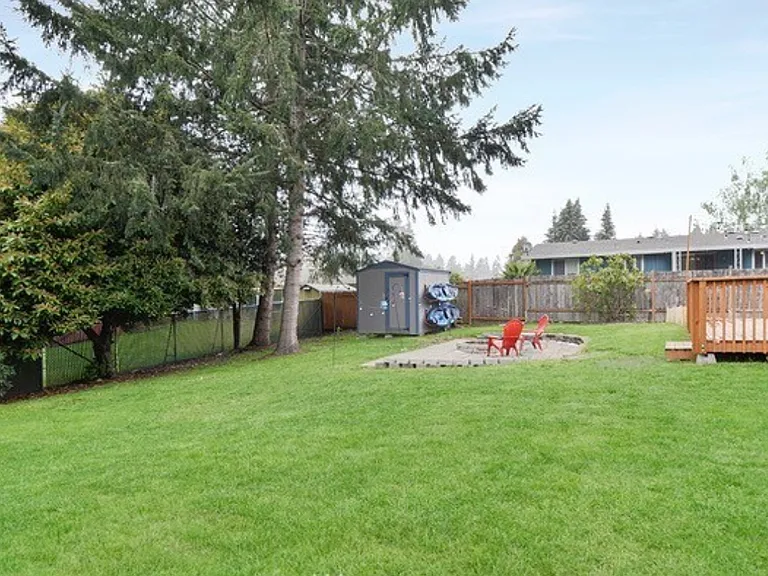 10710 115th Ave SW — Photo 16