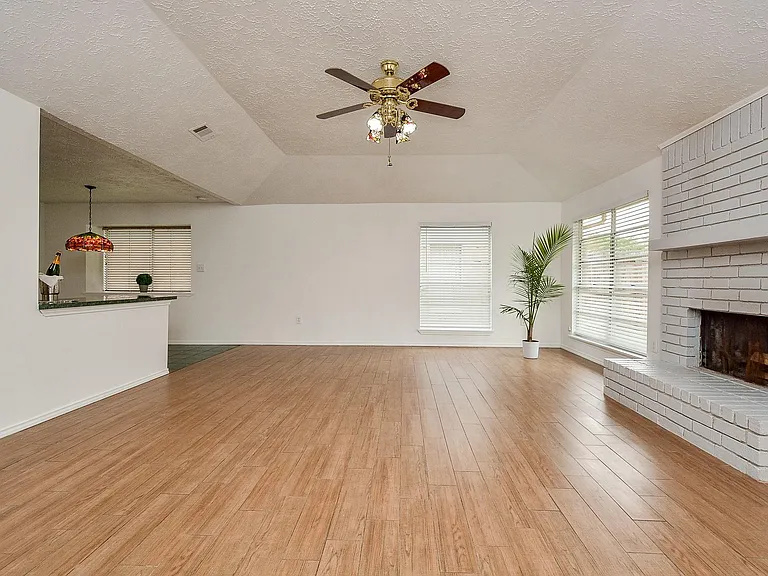 3315 Honey Creek Dr — Photo 15
