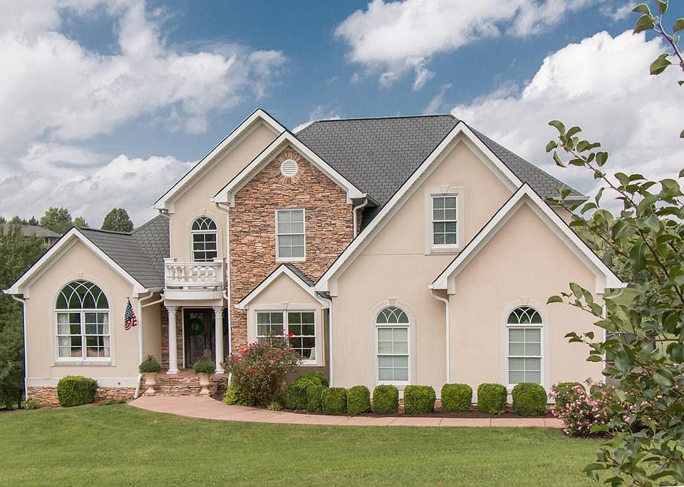 1st image of 365 Augusta Dr