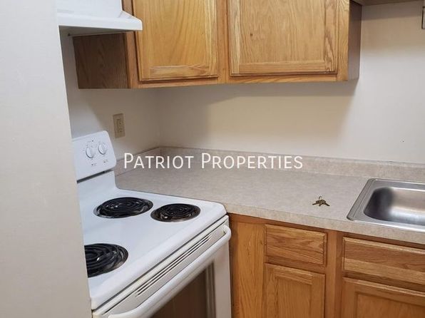 233 N College St #1