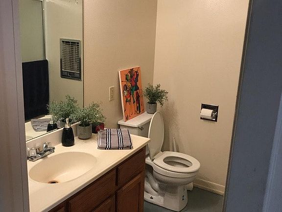 4th image of 119 Upton St APT 1