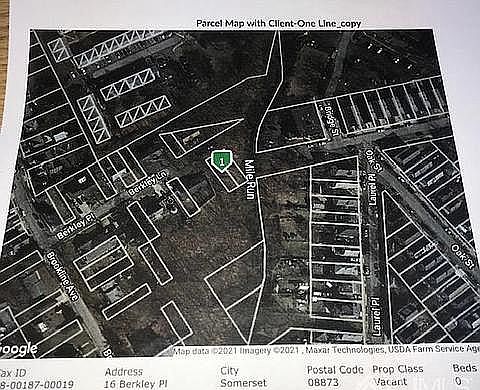 5th image of 16 Berkley Ln