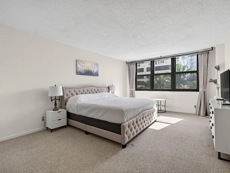3400 N Ocean Dr #408 — Photo 7
