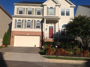 4445 Davis Fairfax Ln, Woodbridge, VA 22192