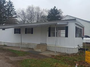 1077 Pine St, Zanesville, OH 43701