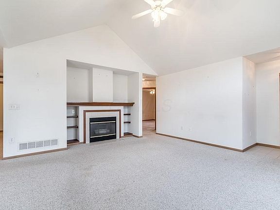 5th image of 7819 S Meadowlark Ln