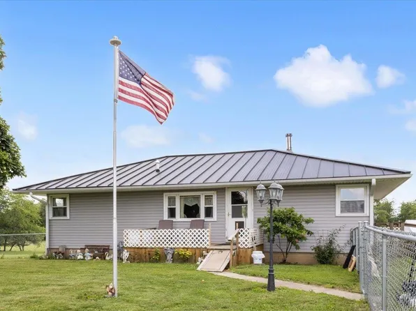 1279 E Union City Pike, Winchester, IN 47394