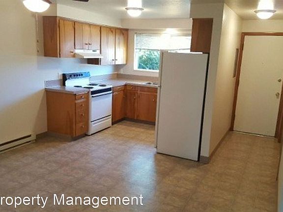4th image of 1812 32nd Pl NE #8561432