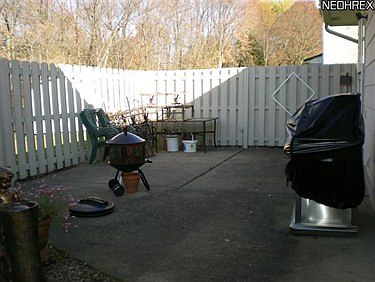 4th image of 576 Forestridge Dr