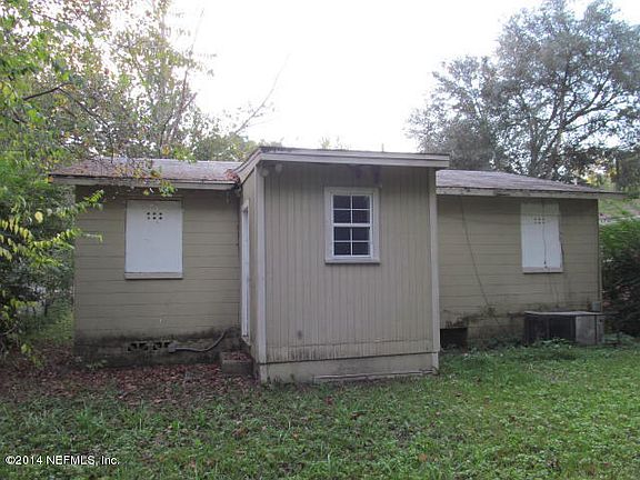 3rd image of 5208 Paris Ave