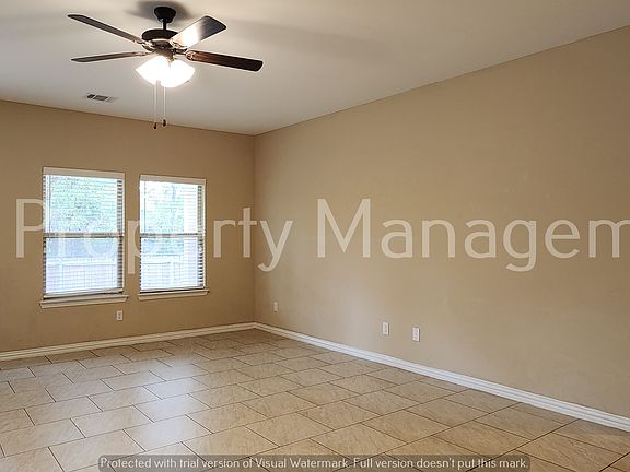 3rd image of 138 Canales Cir